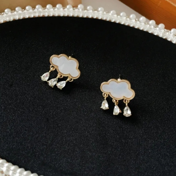 Cloudy Dreams Earrings - Picture 2 of 5